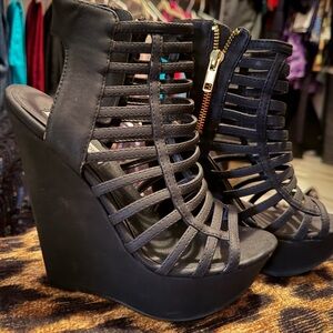 Steve Madden Gladiator Wedge